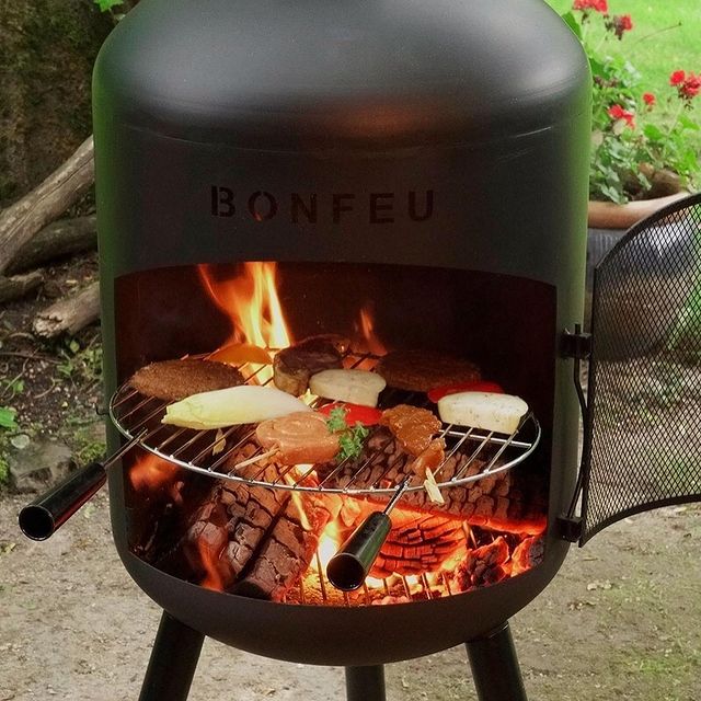 BonBono, Outdoor Fireplace