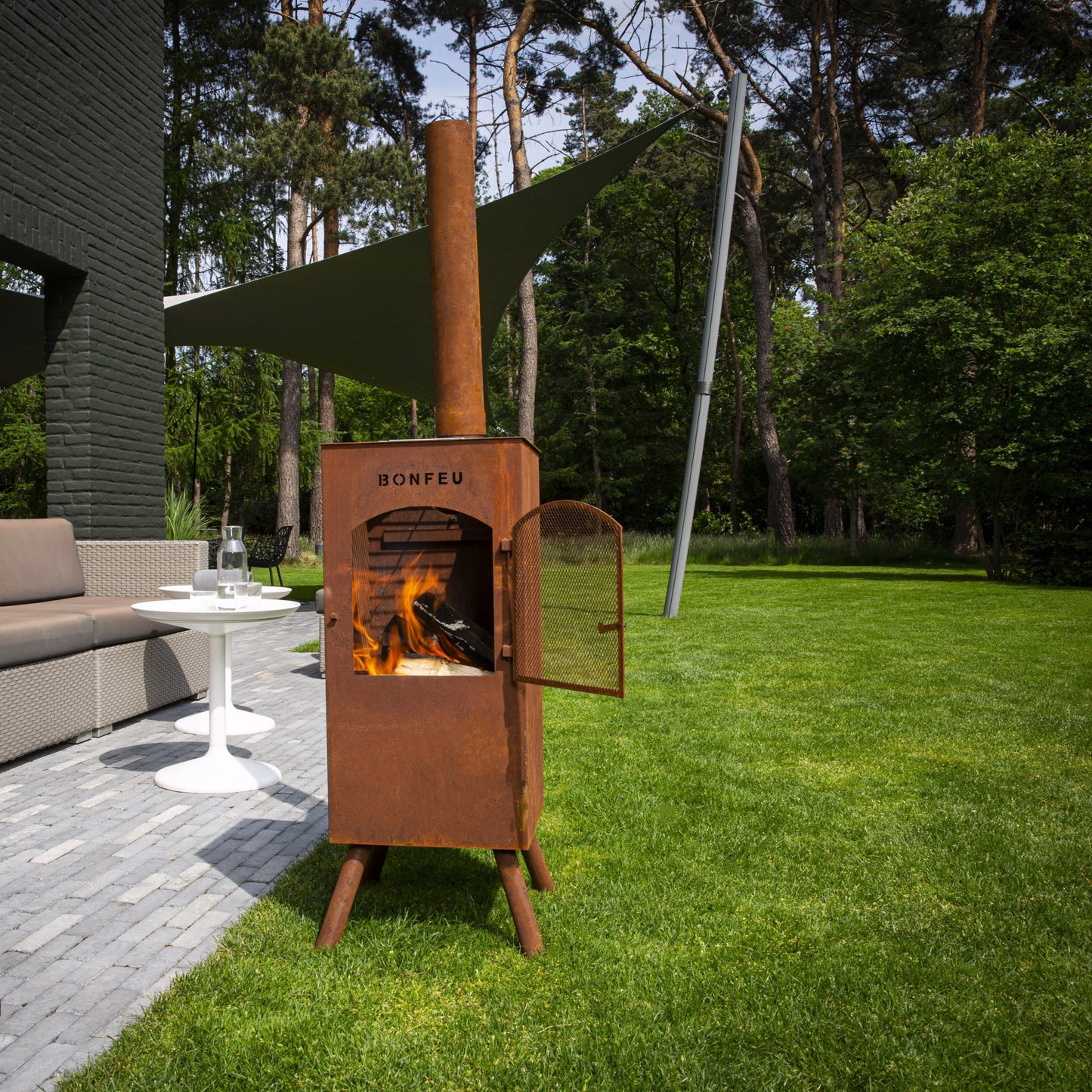 BonCarré, Outdoor Fireplace