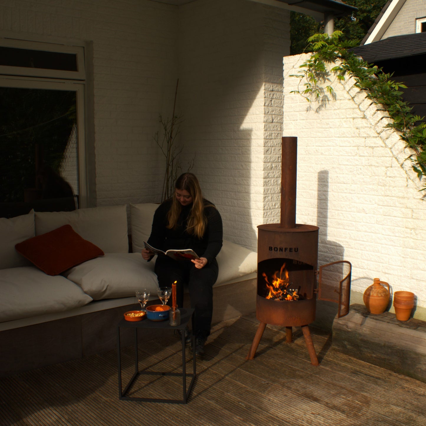BonTon, Outdoor Fireplace