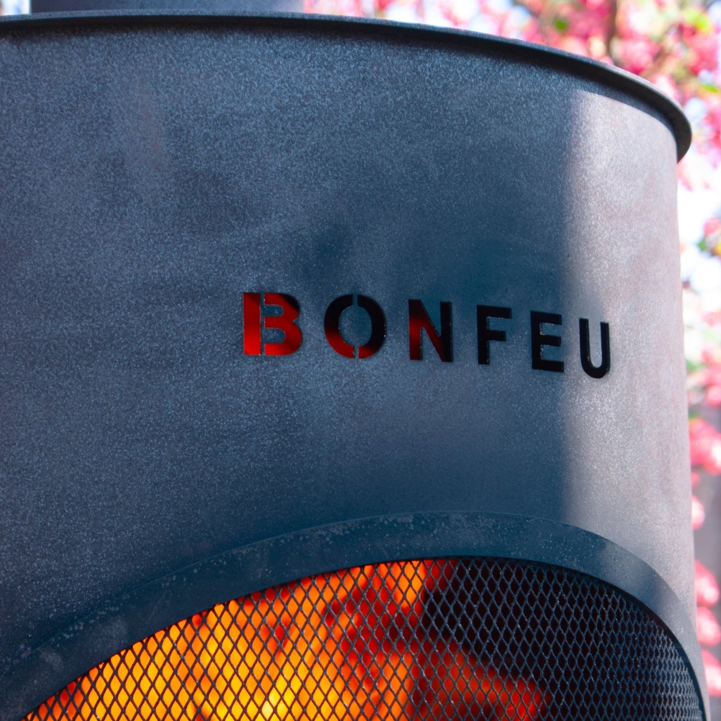 BonTon, Outdoor Fireplace